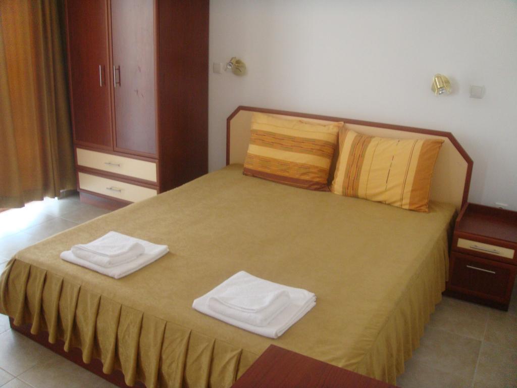 Svetlana Hotel Bjała Pokój zdjęcie